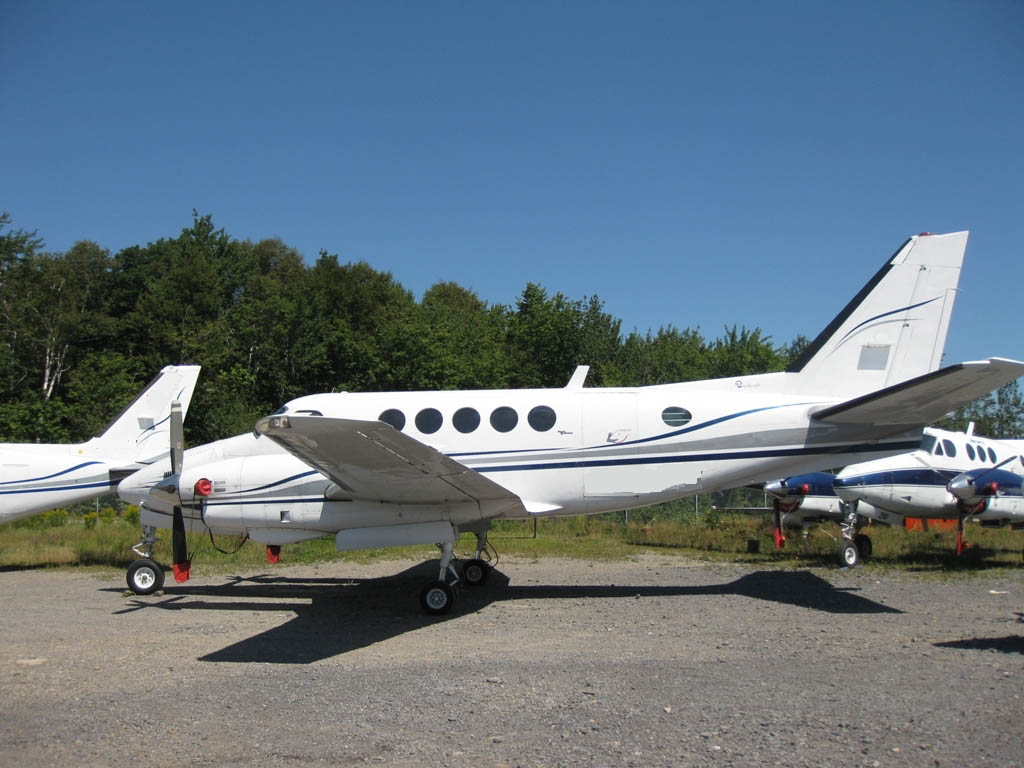 1974 KING AIR A100 complet