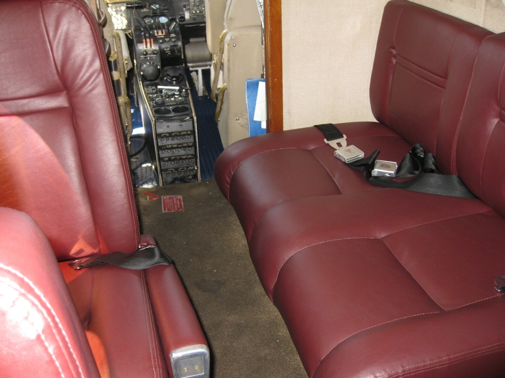 1976 KING AIR A100 complet