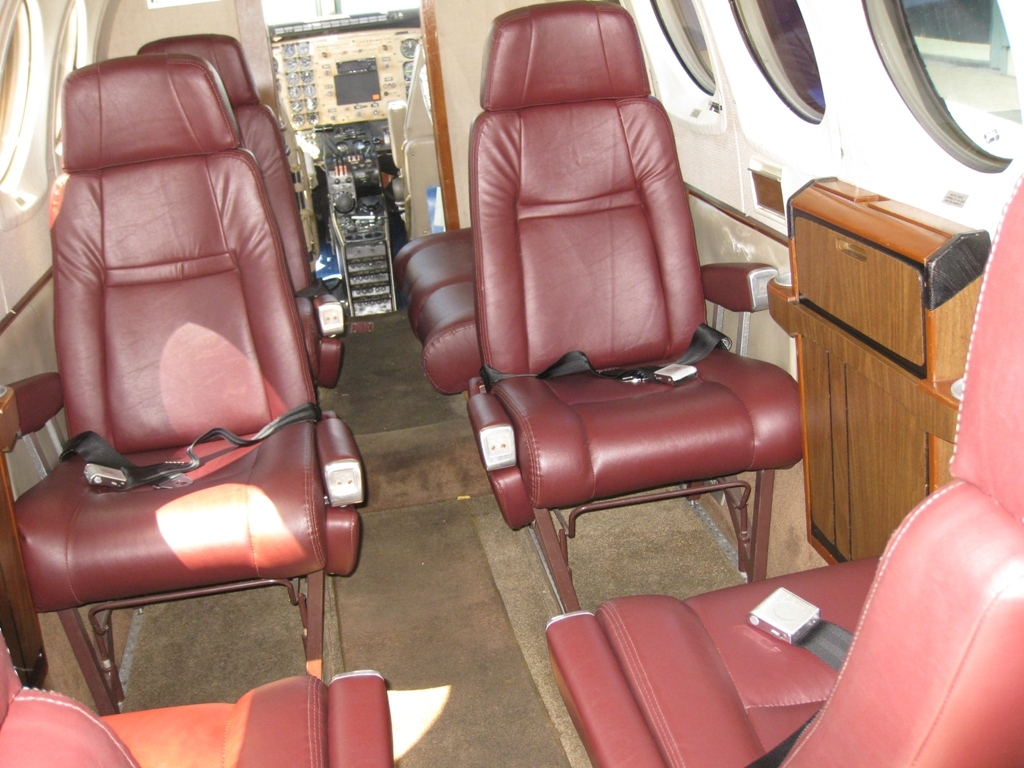 1976 KING AIR A100 complet