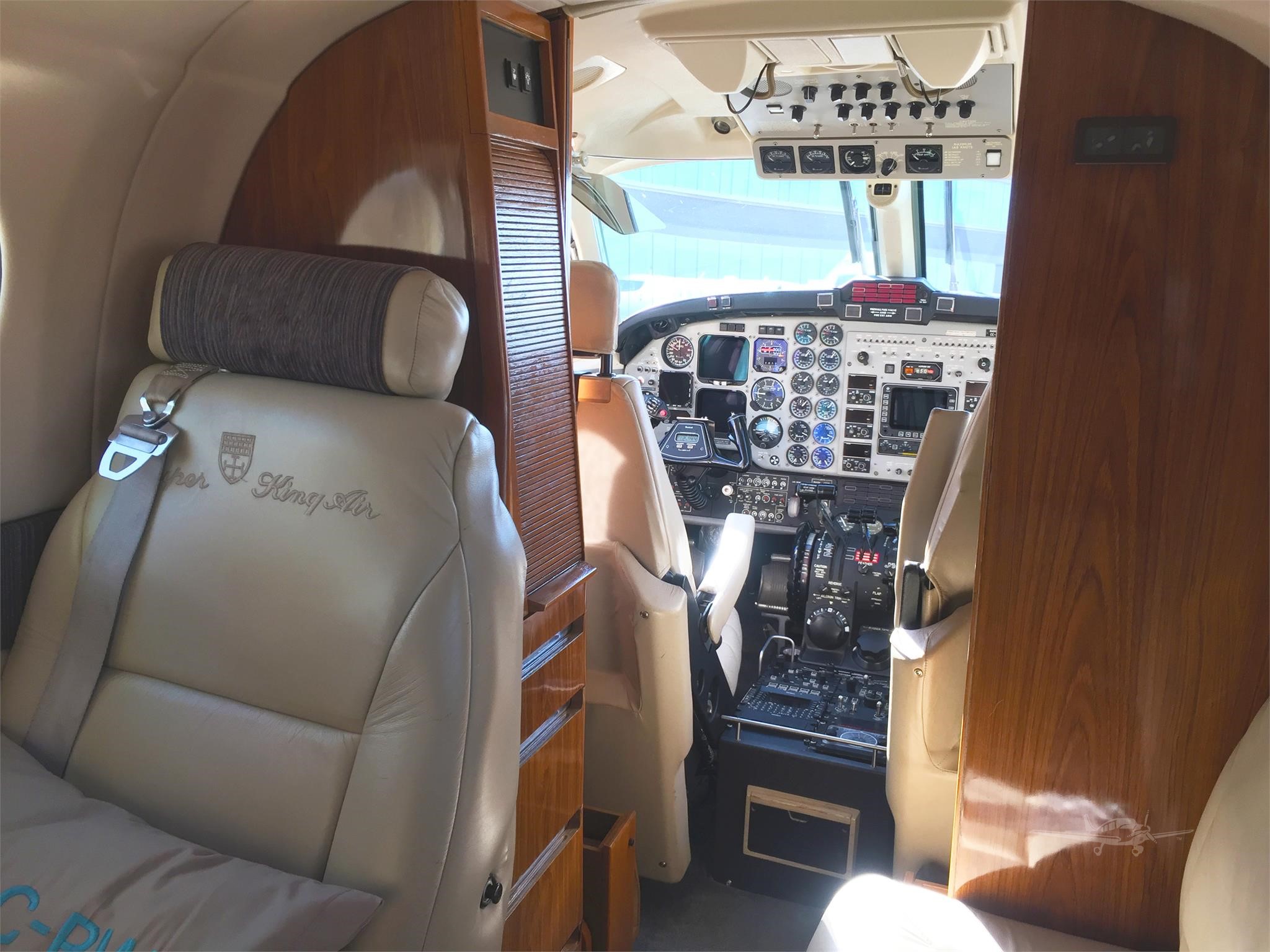 1992 KING AIR 300 LW complet